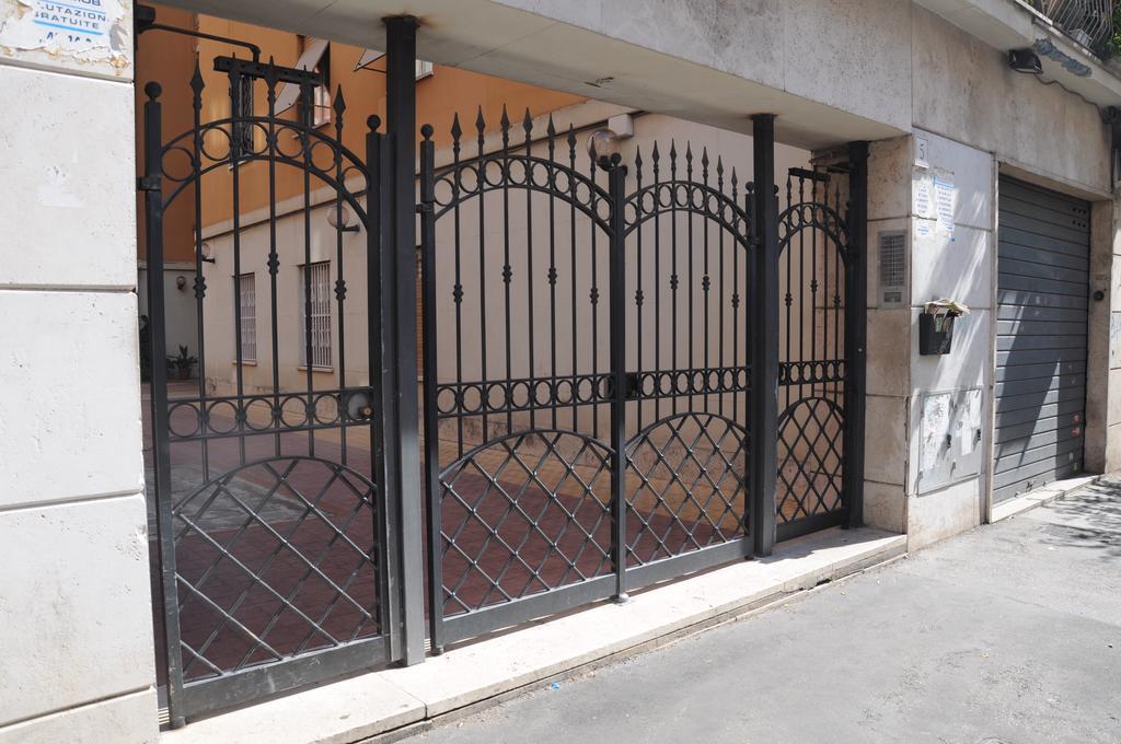 La Casa Di Peppe 2 Hotel - Rome — Photos 1